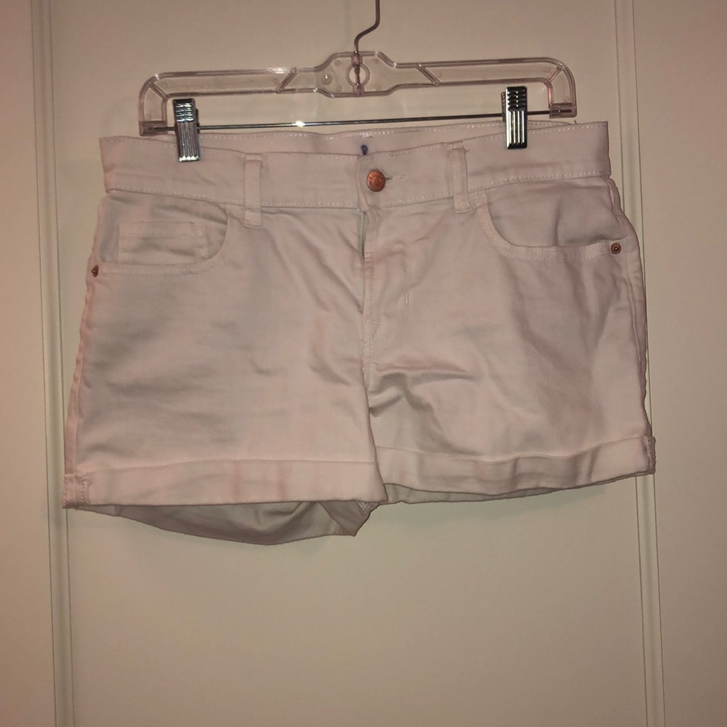 White Cuffed Jean Shorts White Cuffed Jean Shorts